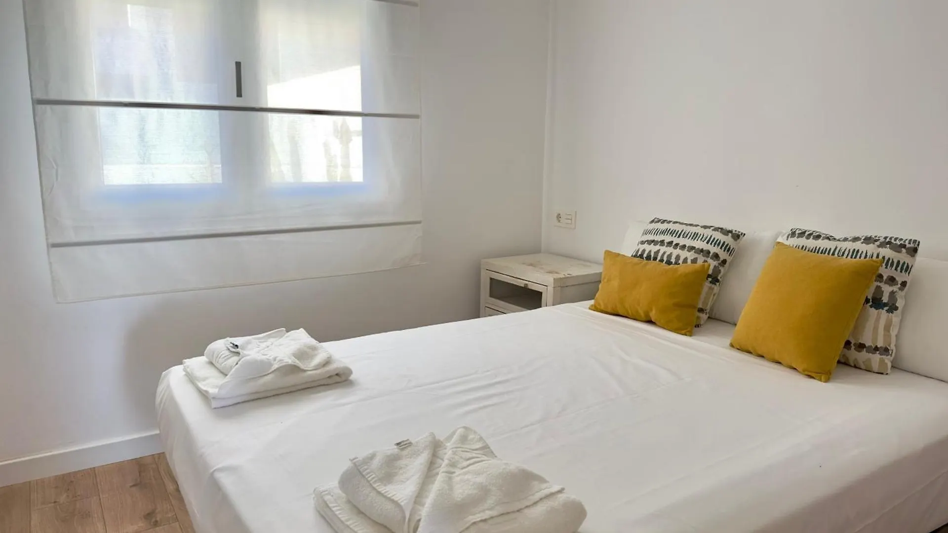 מאלגה Hacienda Paredes Sea Views ספרד
